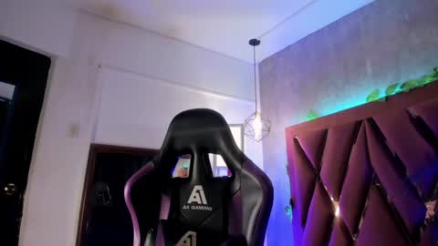 Snapshot of megan_inked_ chatting on January 30, 2:38 am online show from January 30, 2:38 am