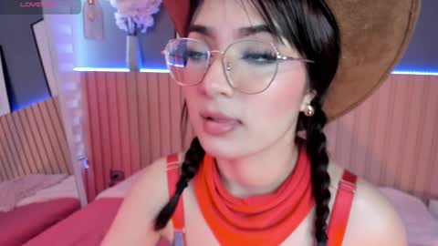 Snapshot of megan_moore__ chatting on February 11, 3:08 pm online show from February 11, 3:08 pm