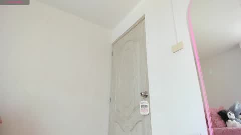 Snapshot of megan_myerss_ chatting on September 24, 2:35 pm Megan online show from September 24, 2:35 pm