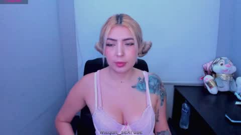 Megan rose online show from April 15, 3:43 am