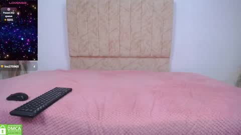 Snapshot of megan_sr03 chatting on February 12, 9:42 am Megan online show from February 12, 9:42 am
