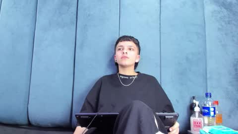 megan_thompsonn_ online show from March 14, 2:59 am