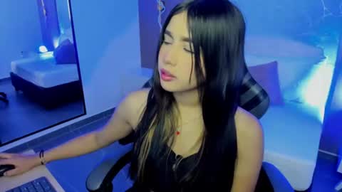 Sheila online show from June 14, 2:35 am