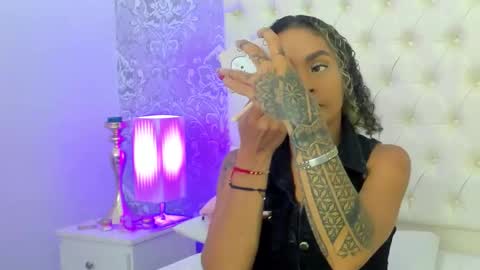 megan_tower online show from March 6, 7:24 pm