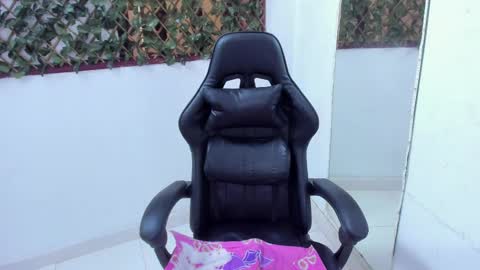 megan white 01  online show from February 15, 9:26 pm