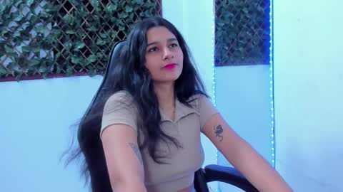 megan white 01  online show from February 11, 12:06 am