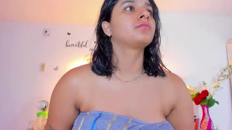 megan white 01  online show from September 12, 1:40 am