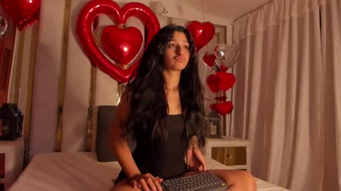 megan white 01  online show from February 19, 4:12 am