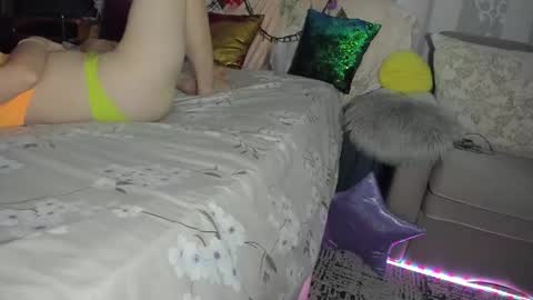 Snapshot of meganfox3325 chatting on September 10, 6:42 pm Nicki--------- Welcome to my Room online show from September 10, 6:42 pm