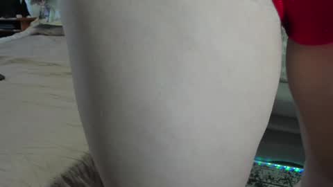 Snapshot of meganfox3325 chatting on February 2, 7:20 am Nicki--------- Welcome to my Room online show from February 2, 7:20 am
