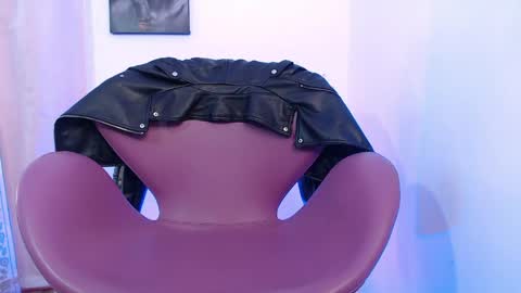 MEGAN online show from April 15, 12:14 am