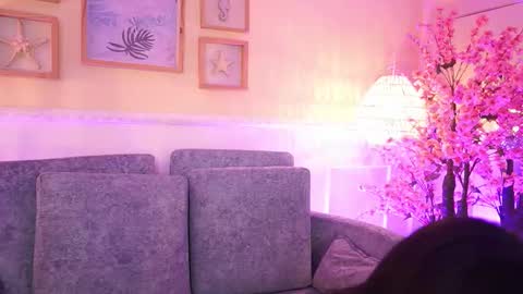 Megan Lowell online show from February 20, 7:05 pm