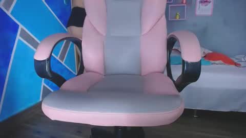 megannmilf online show from February 9, 10:11 pm