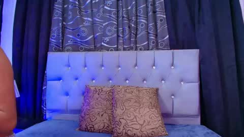 meggan online show from October 15, 4:27 am