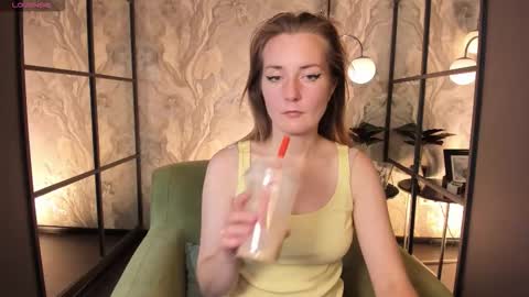 Snapshot of meggysun chatting on September 19, 1:37 pm Meggy online show from September 19, 1:37 pm
