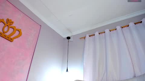 Meghan Ross GMT-5 1400 - 2100 online show from March 9, 12:00 am