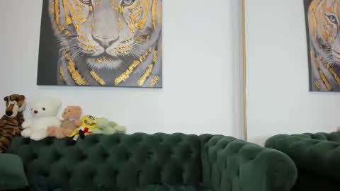 megpalmer online show from February 24, 7:50 pm