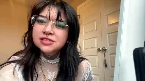 Goddess Meilee online show from February 14, 7:33 pm