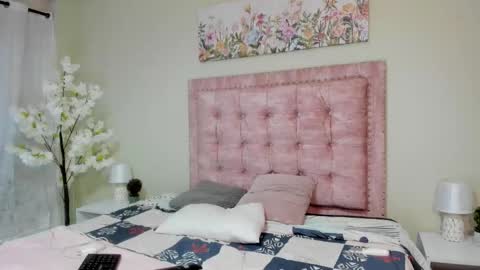 meilin_luna online show from October 9, 7:19 pm