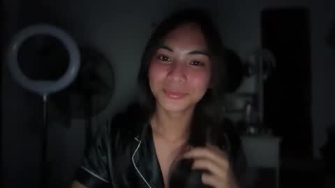 meiluxe online show from April 13, 12:20 pm