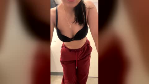 meimei8386 online show from December 5, 9:45 pm