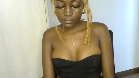melahnin online show from February 27, 1:28 pm