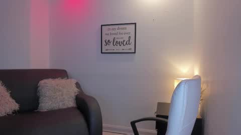 melan_owen online show from November 25, 11:09 am