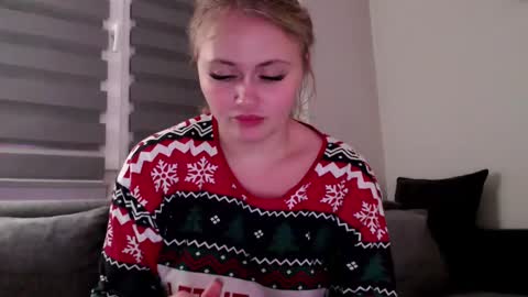 Melania online show from December 26, 5:30 pm