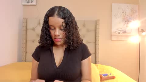 Snapshot of melania_xtreme chatting on September 15, 3:52 am melania_xtreme online show from September 15, 3:52 am