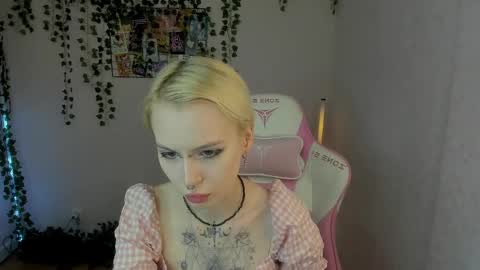 melanie_mason online show from February 28, 8:09 am