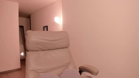 Melanie online show from December 16, 1:13 am