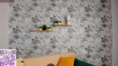 Melanie online show from September 16, 9:12 am