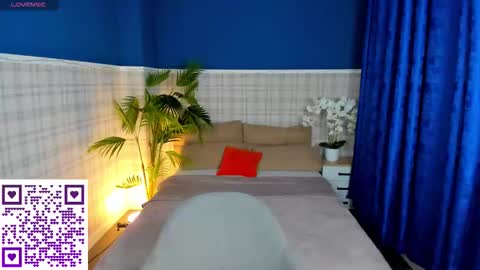 Melanie online show from October 13, 1:40 am