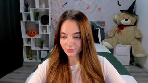 MelanieAlves online show from October 15, 1:34 pm