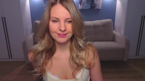 Melanie Bennett online show from March 21, 7:58 am