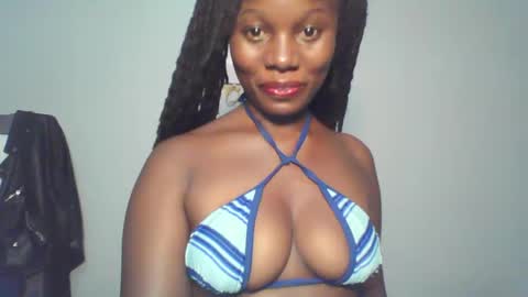 Snapshot of melanin_sassy96 chatting on January 26, 8:13 pm bad lil shawry online show from January 26, 8:13 pm
