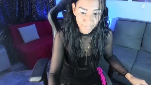 melannia_hills online show from February 7, 8:22 am