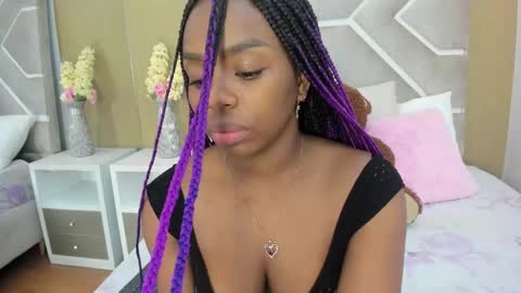 Melanie online show from February 21, 5:42 pm