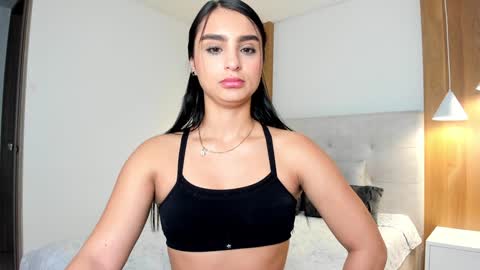 Snapshot of melanyrosse chatting on January 18, 1:30 am Melany online show from January 18, 1:30 am