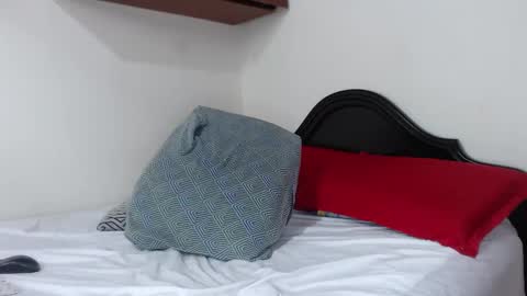 Snapshot of melihotxxx chatting on March 11, 3:02 pm melihotxxx online show from March 11, 3:02 pm