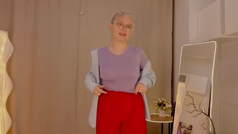 Alice - online show from April 15, 7:06 pm