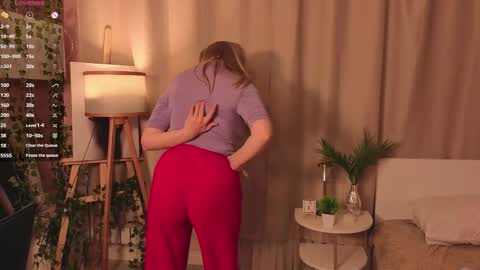 Alice - online show from April 16, 9:39 pm