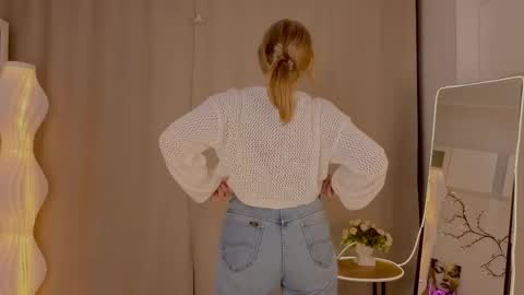 Alice - online show from April 8, 7:17 pm