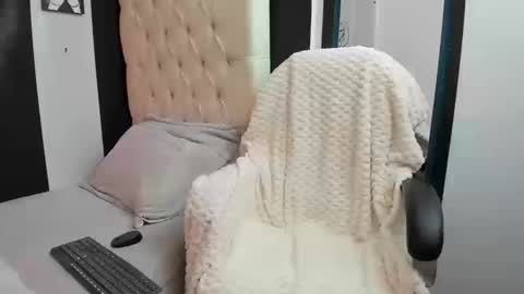 melisa_ss5 online show from September 15, 1:45 pm