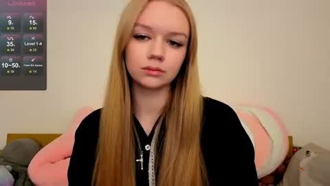 Mel or Lissa 3 Welcome here online show from June 21, 9:10 pm
