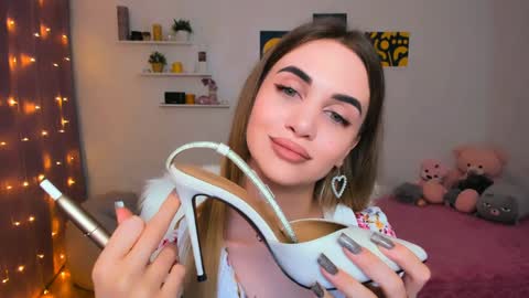 Snapshot of mellifluoustess chatting on February 9, 1:00 am Tessa online show from February 9, 1:00 am