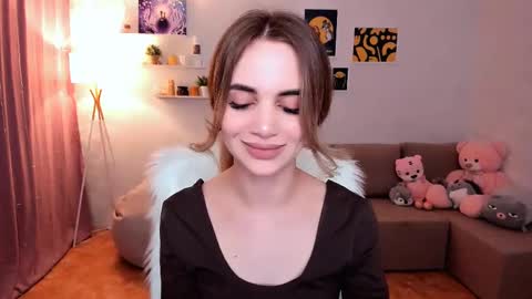 Snapshot of mellifluoustess chatting on March 5, 8:32 pm Tessa online show from March 5, 8:32 pm