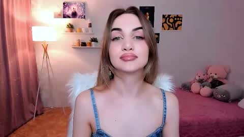 Snapshot of mellifluoustess chatting on February 23, 8:44 pm Tessa online show from February 23, 8:44 pm