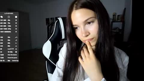 EVA online show from October 25, 7:47 pm