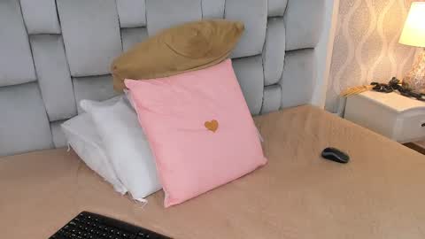 meloddy_parker online show from October 31, 12:16 pm